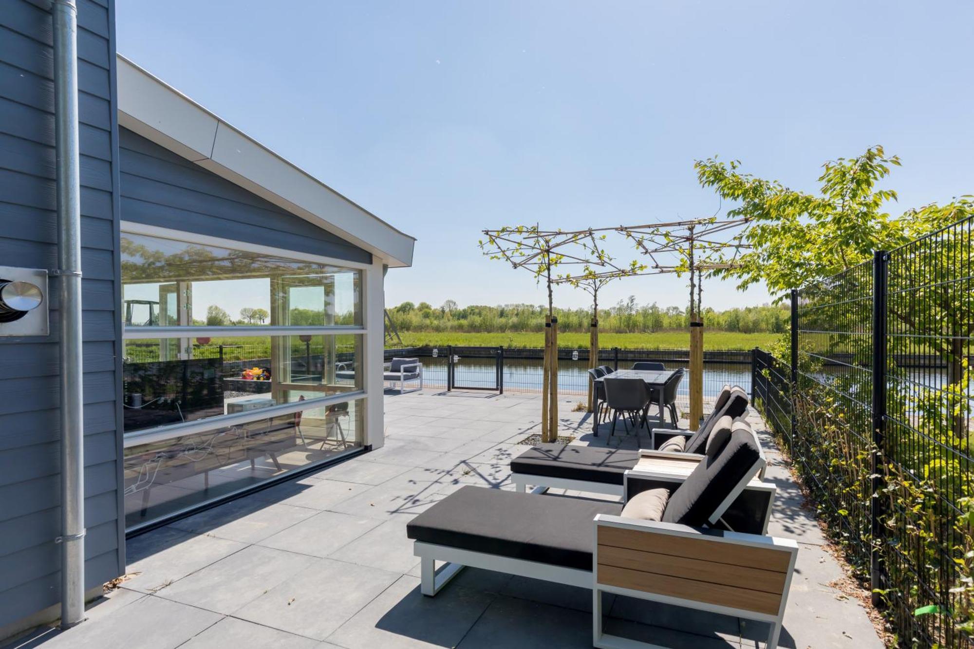 Nautic Rentals - Marinapark Oude-Tonge Extérieur photo