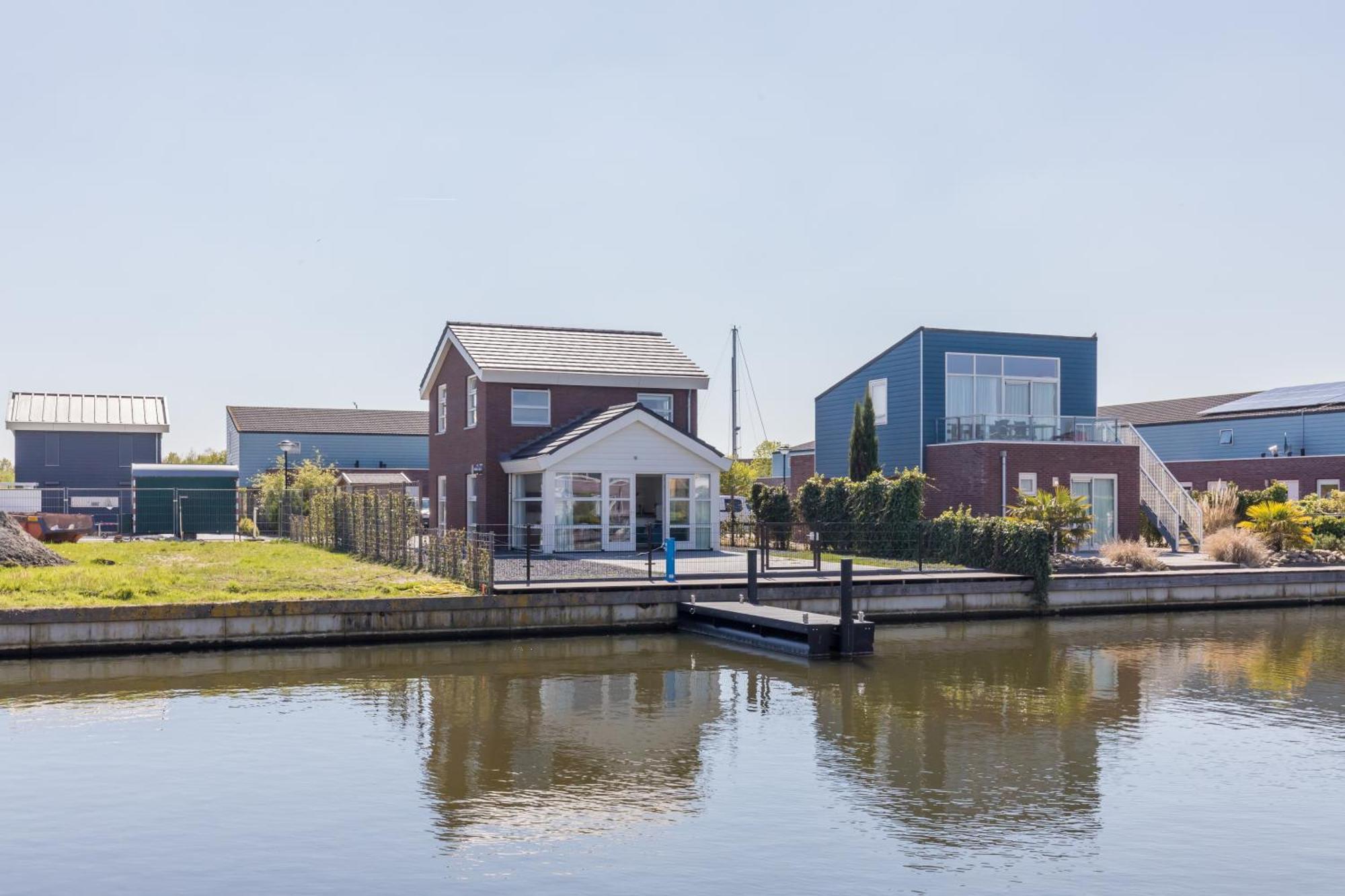 Nautic Rentals - Marinapark Oude-Tonge Extérieur photo